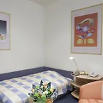 Royal Hotel 3*