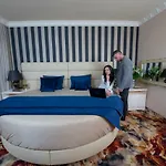 Royal Hotel
