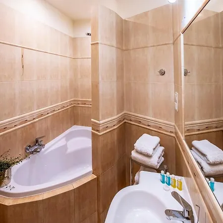 Hotel Royal 3*